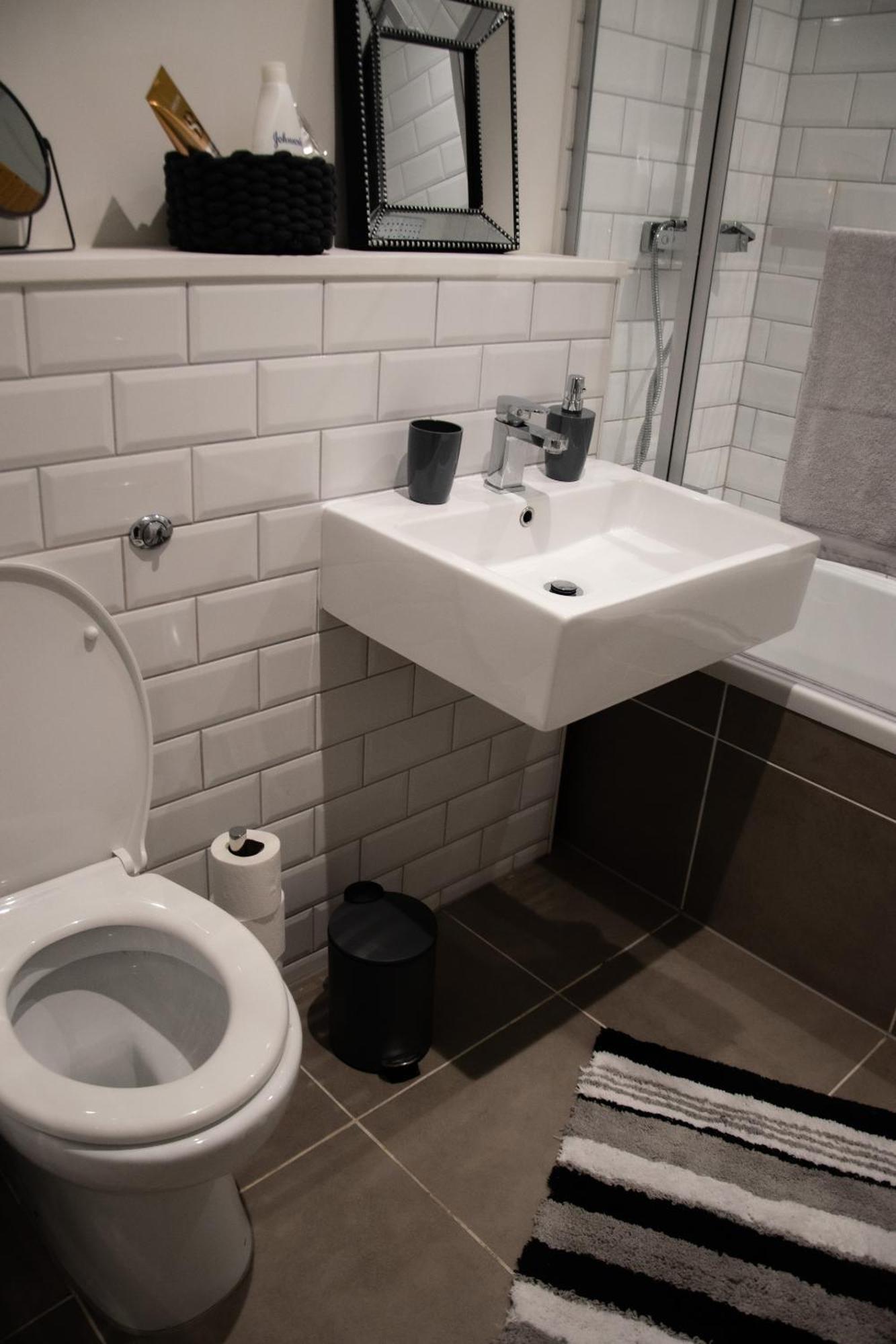 2-Bedroom With Breathtaking Views In Holmfirth Village, Huddersfield Room photo