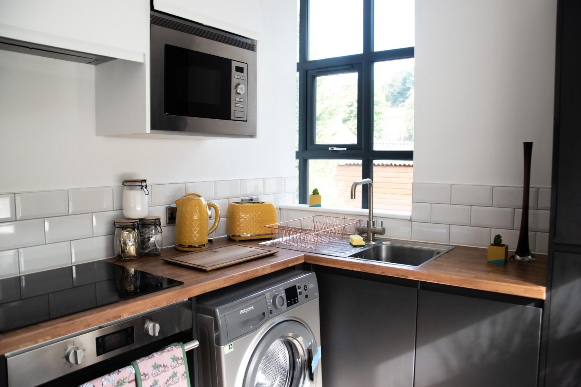 2-Bedroom With Breathtaking Views In Holmfirth Village, Huddersfield Room photo